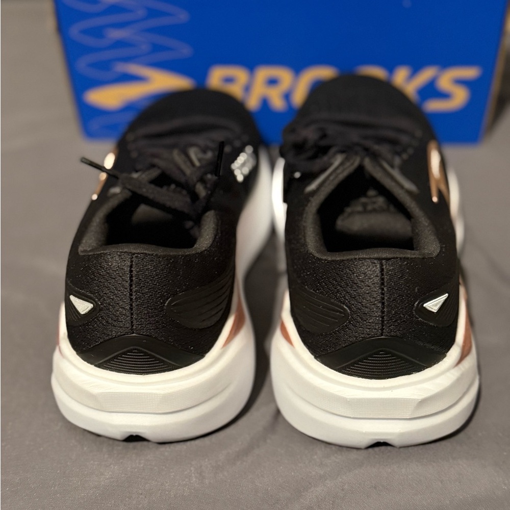 Brand New Brooks Ghost Max 3 Running Shoes, Women’s 7 Wide - Picture 5 of 7